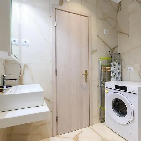 Apartmán Moments Apartment B2 Walking Distance To The Beach!