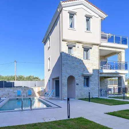 Moments Apartment B2 Walking Distance To The Beach! Apartamento Nikiana